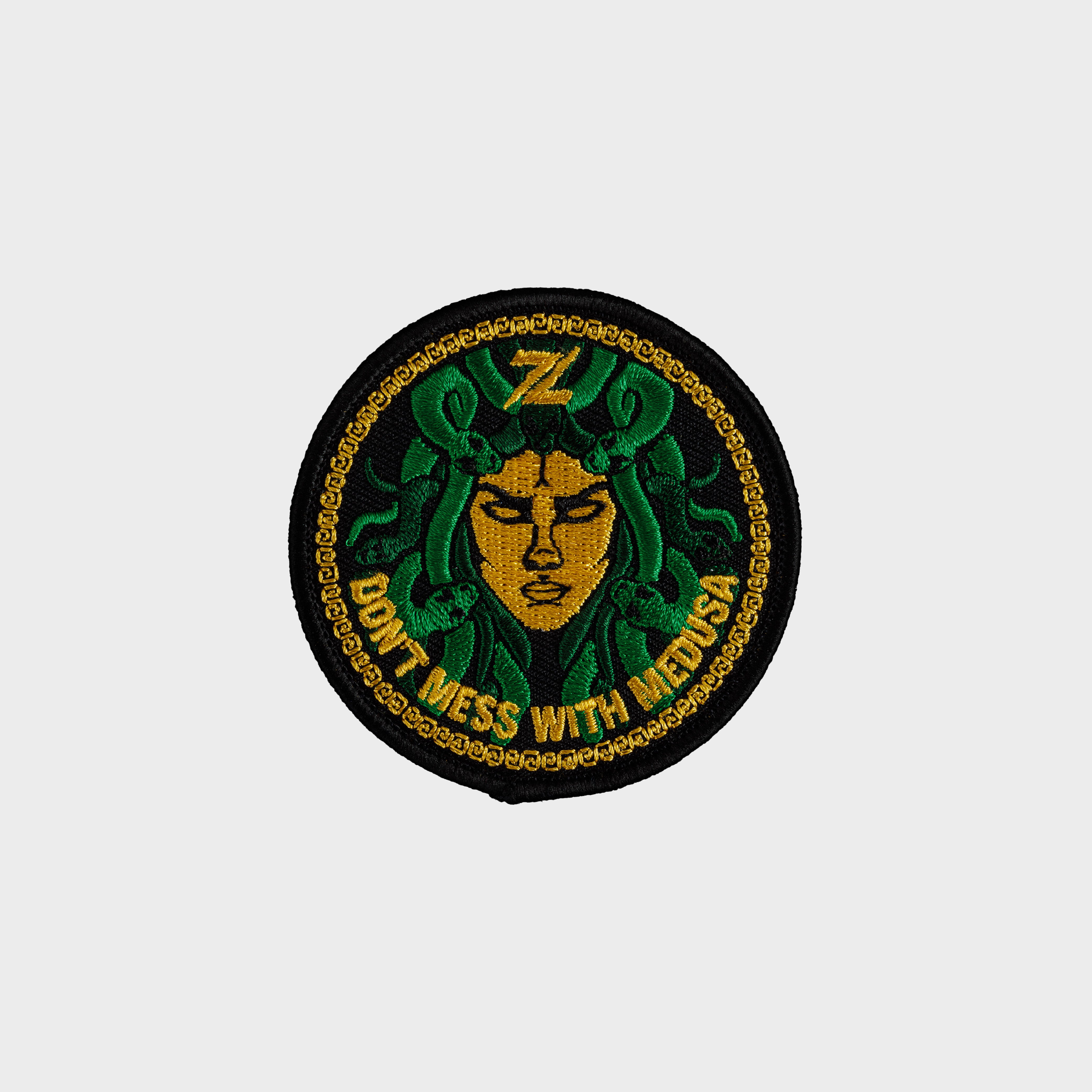 ZEUZ Ne plaisante pas avec le patch Medusa