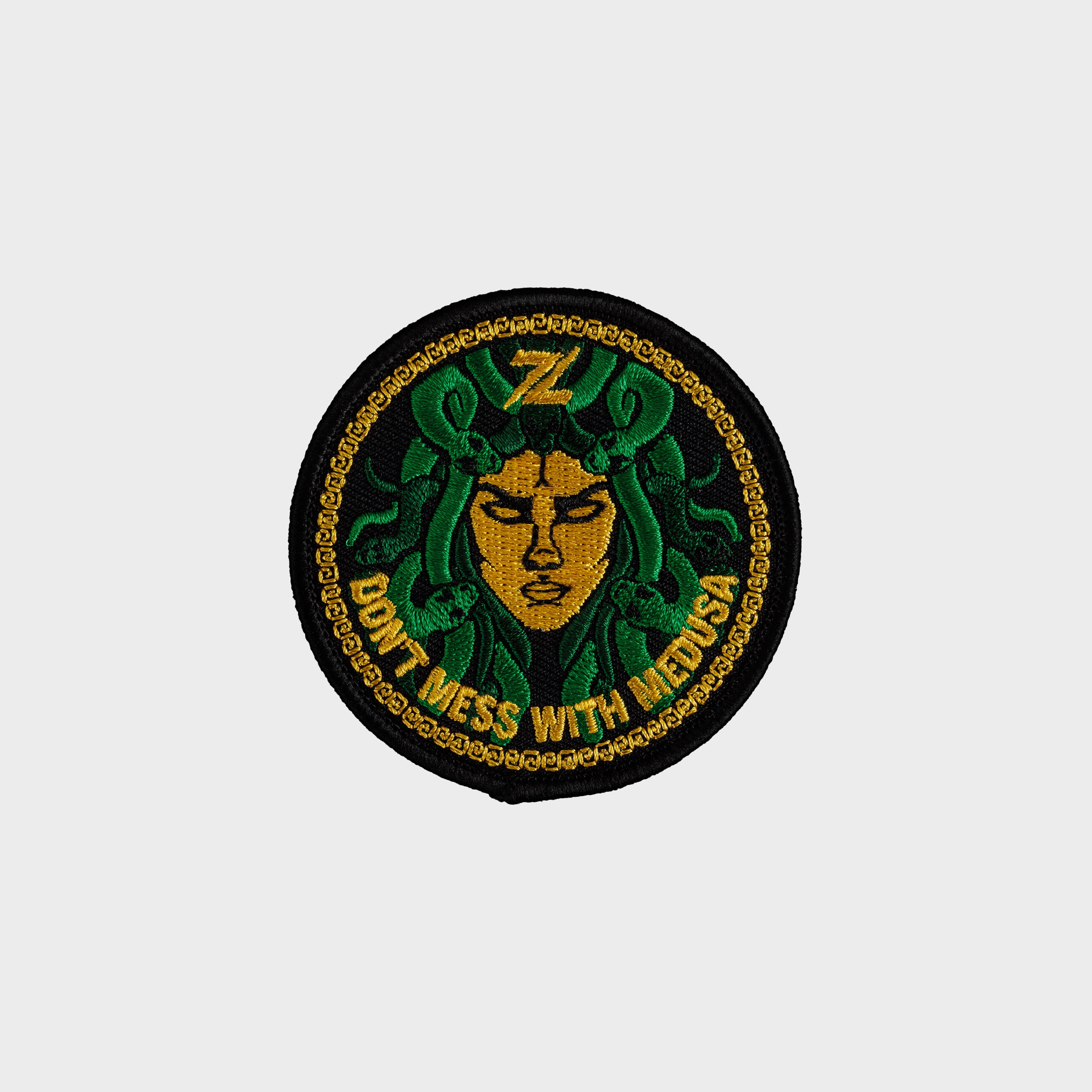 ‍ZEUZ Don't Mess With Medusa Patch (GRATIS)