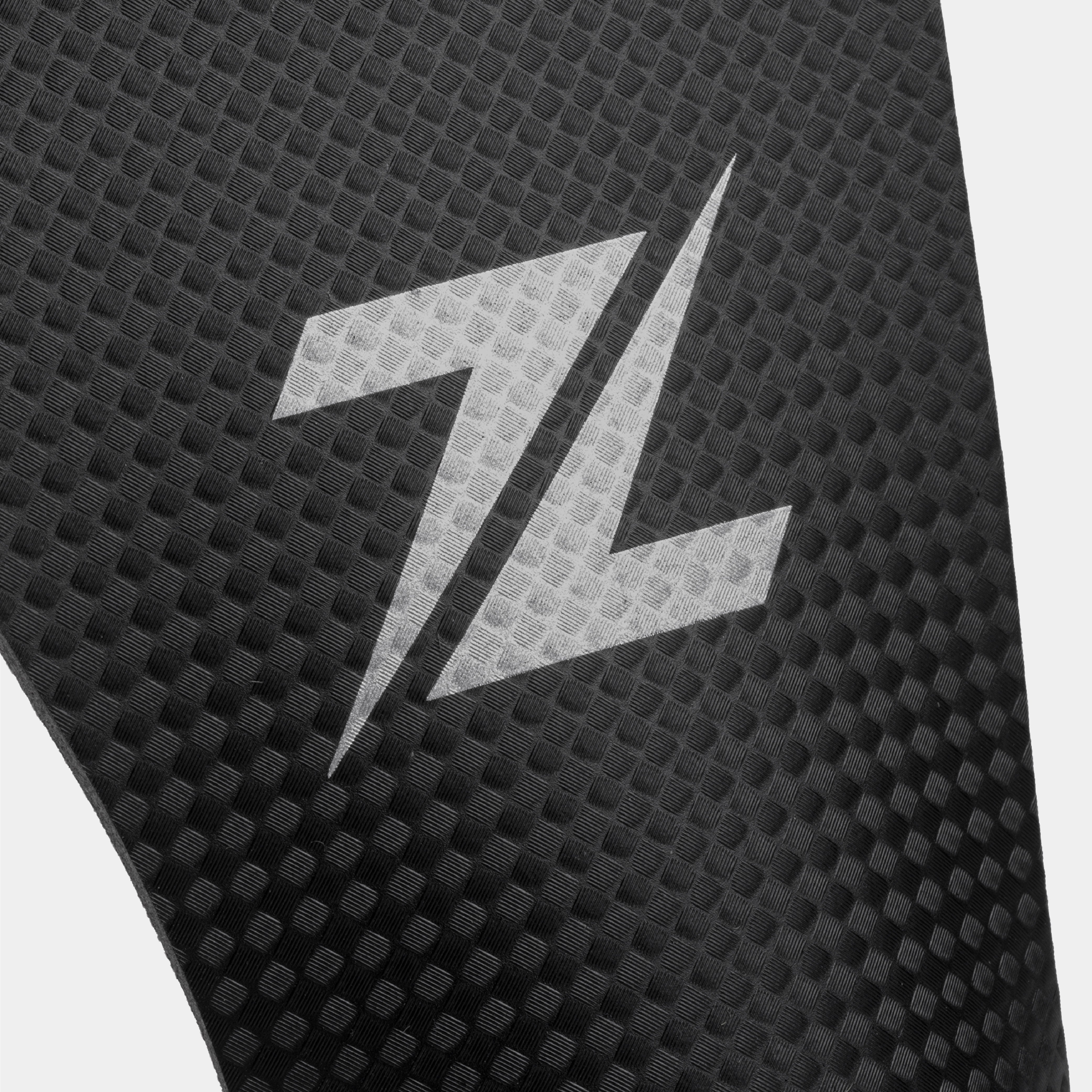 ZEUZ Eagle Carbon Fitness & Crossfit Fingerless Grips